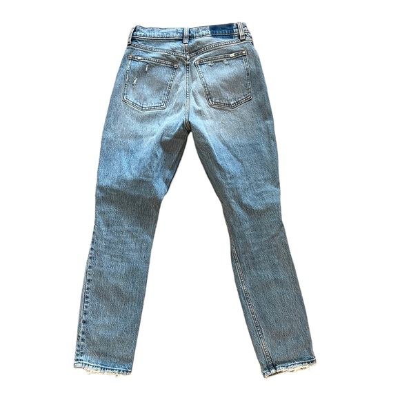 Abercrombie & Fitch High Rise Jean - Picture 3 of 5